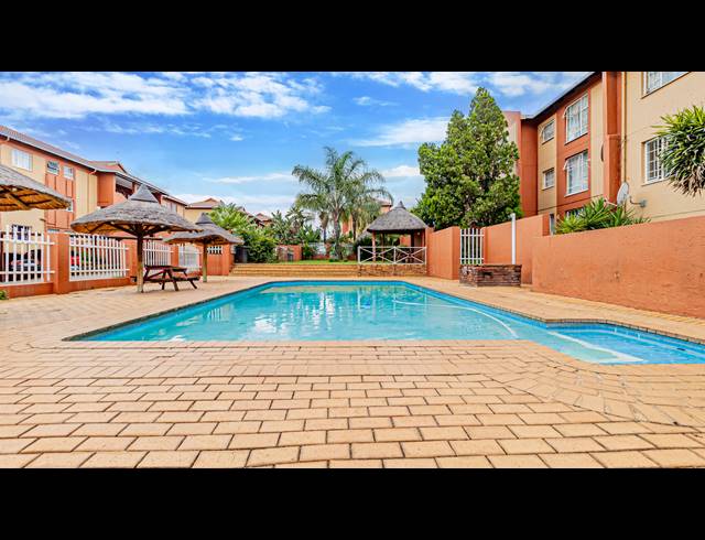 3 BEDROOM APARTMENT FOR SALE IN WELTEVREDEN PARK